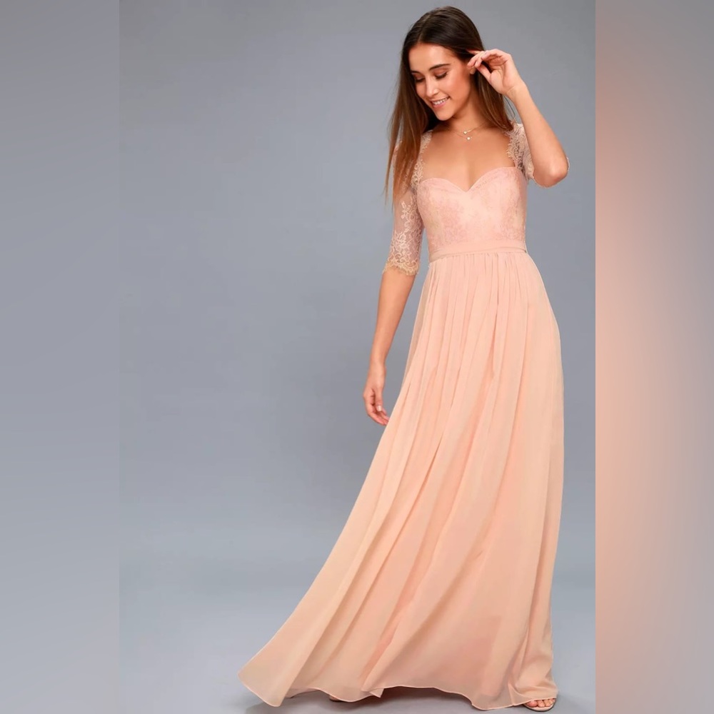 NWT: Lulu’s Laced Long Sleeved Maxi